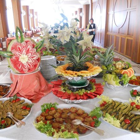 Hotel Negresco Cattolica Kültér fotó