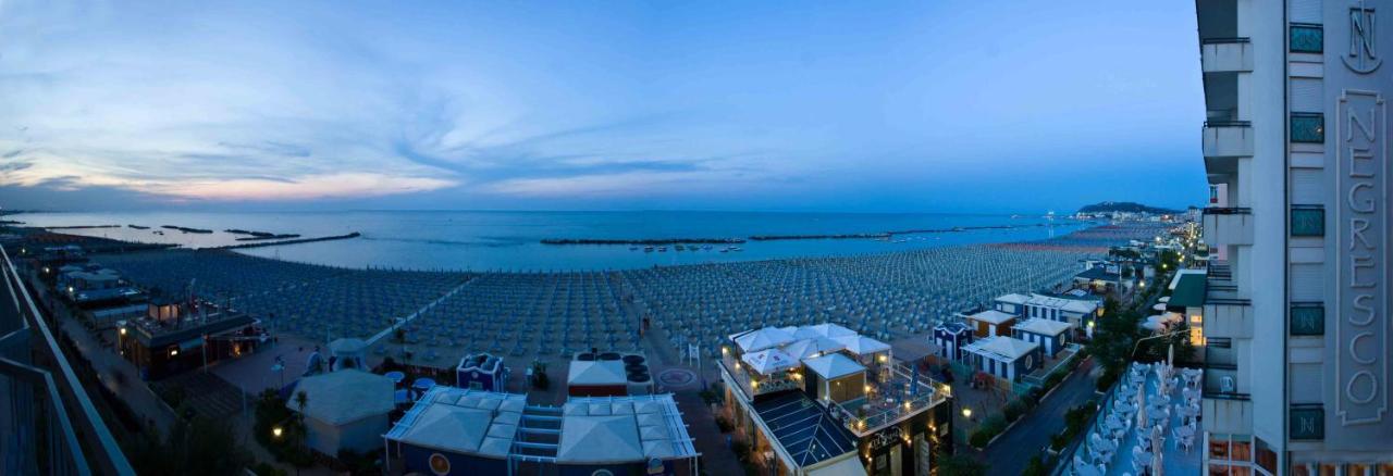 Hotel Negresco Cattolica Kültér fotó