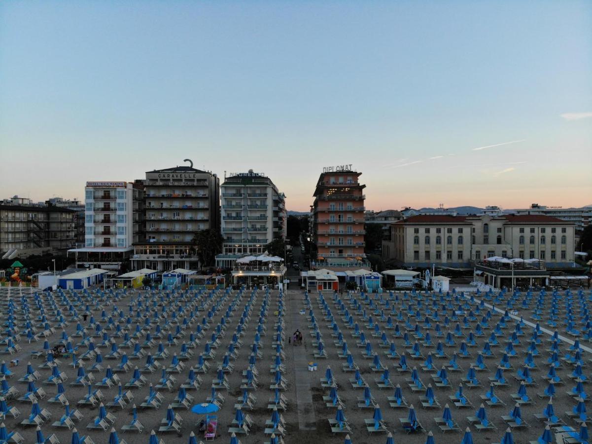 Hotel Negresco Cattolica Kültér fotó